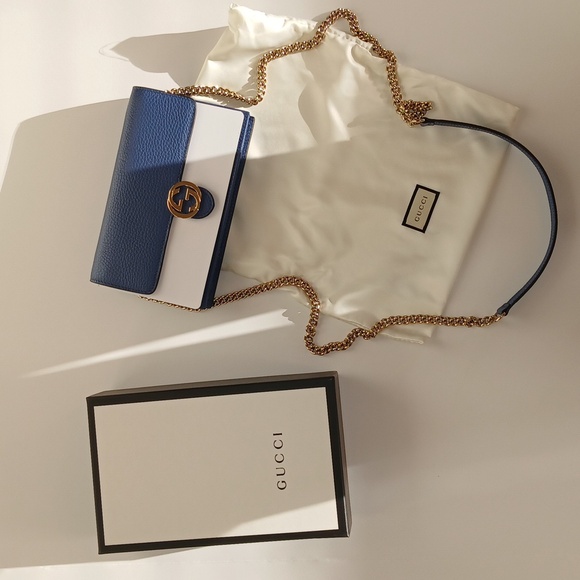 Gucci Caspian Blue Chain Wallet - Picture 5 of 11